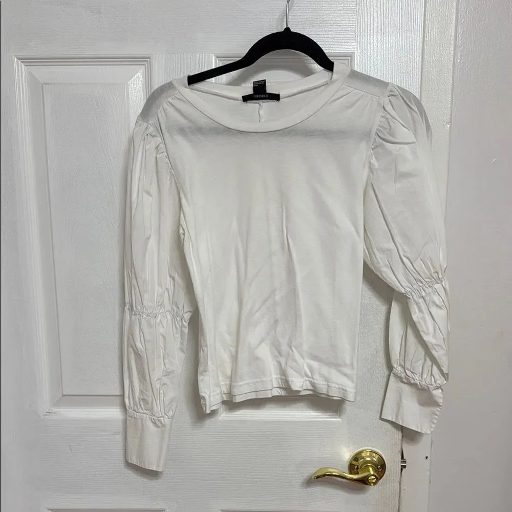 Forever 21 White Gathered Sleeve Blouse